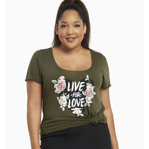 Torrid Live for Love scoop neck hi-low tee Olive Green size 4 (4X)